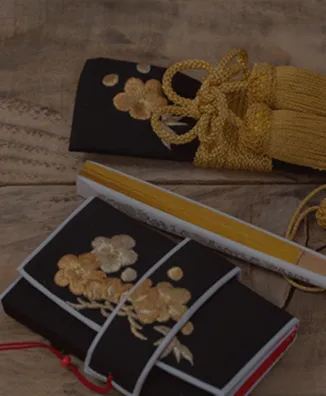 色小物