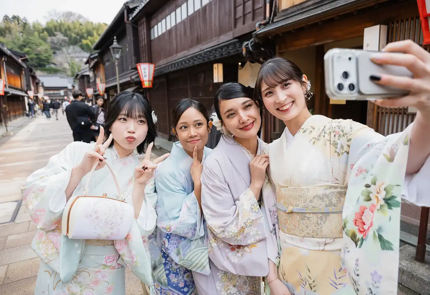 Kimono Photoshoot Plan
Customer Gallery