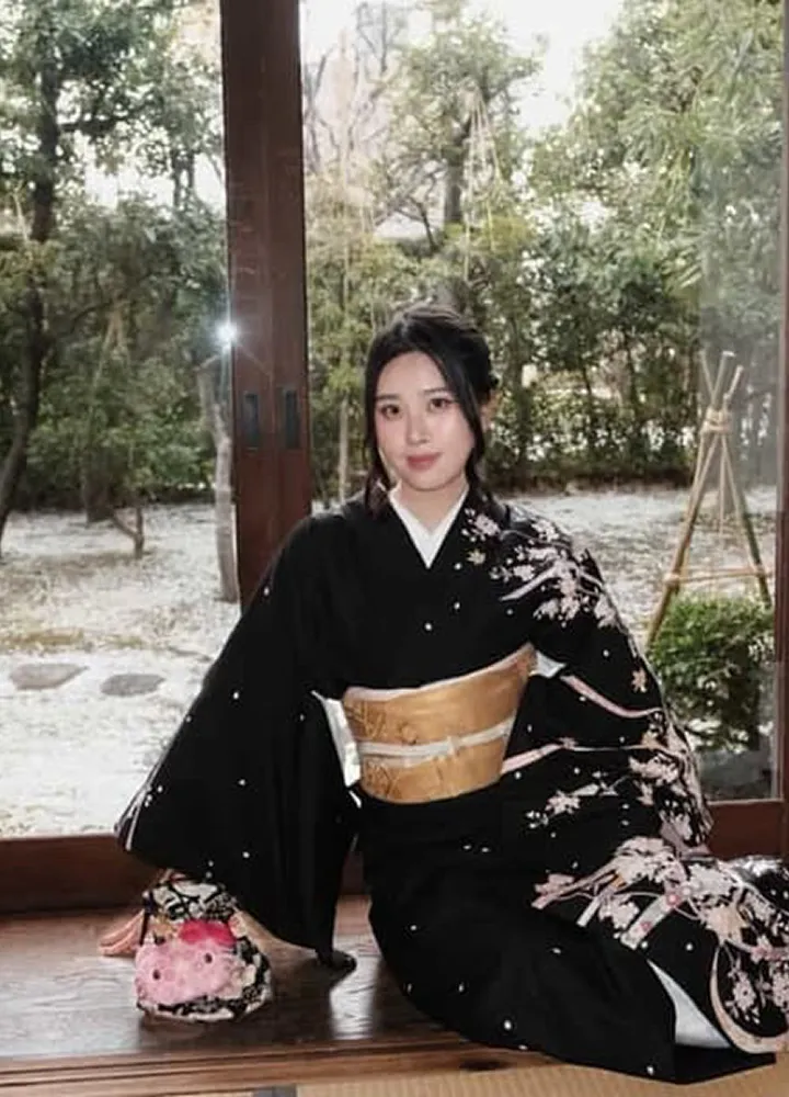 Kimono Photoshoot Plan
Customer Gallery