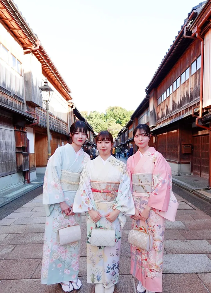 Kimono Photoshoot Plan
Customer Gallery