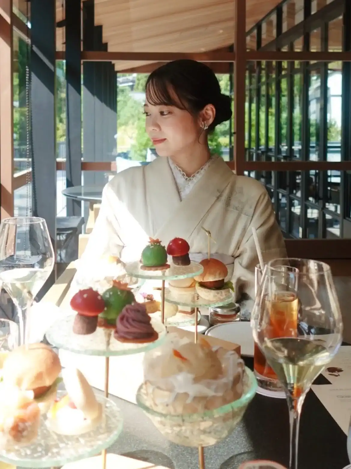 観劇・
アフタヌーンティー