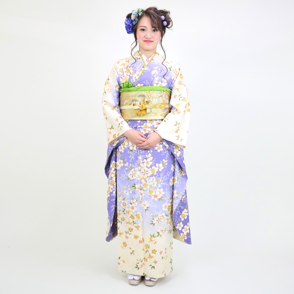 花水木舞う