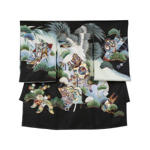 右に小槌、左に御所車、背に鷹と軍配と扇・鷹青