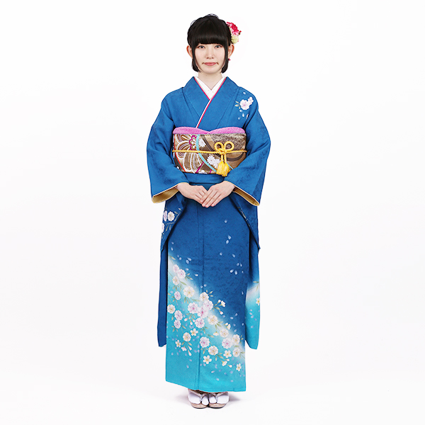 湖に咲く一輪の花